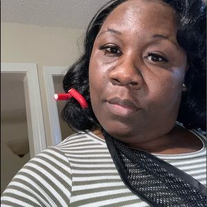 Meet your Posher, Takisha